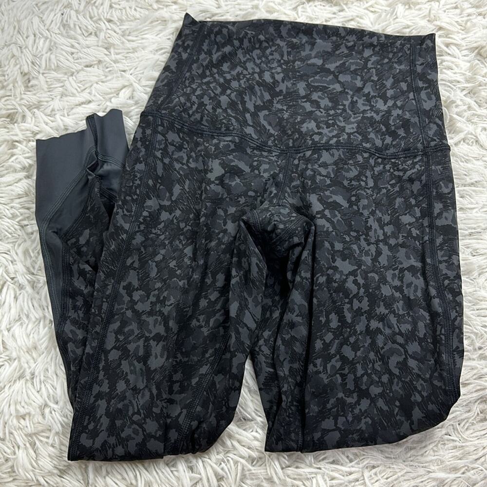 Lululemon Wunder Under High-Rise Crop 23" *Updated Scallop Full-On Luxtreme Wild